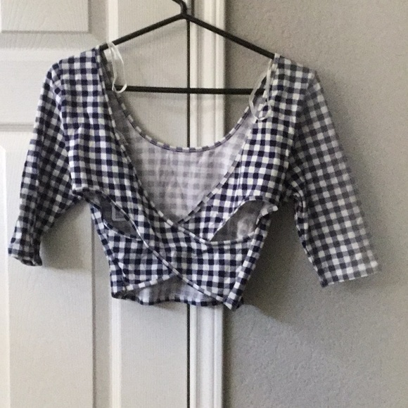 Forever 21 gingham crop top - Picture 2 of 3